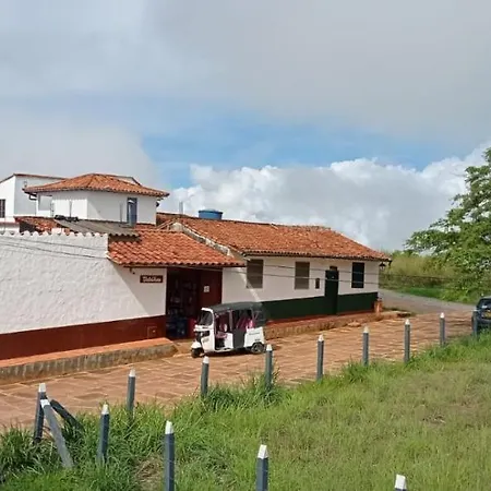 Aqui Estoy Bien Hotel Barichara Exterior photo